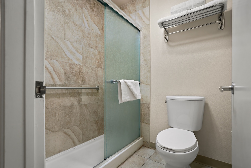 جناح استوديو بسريرين كوين، La Fuente Inn Suites 6/6