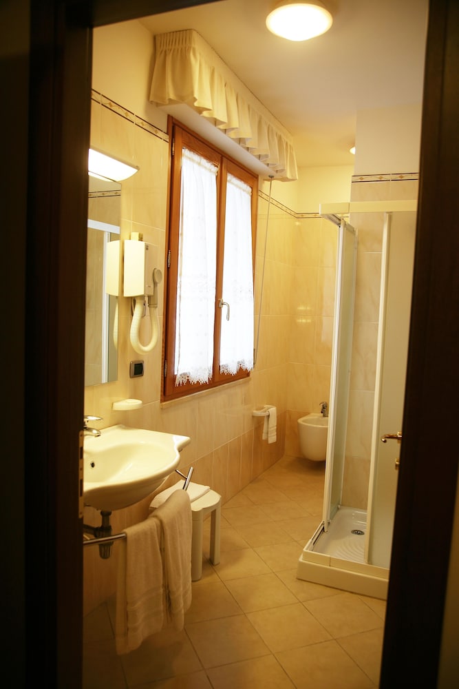Hotel Tiziana 49/50