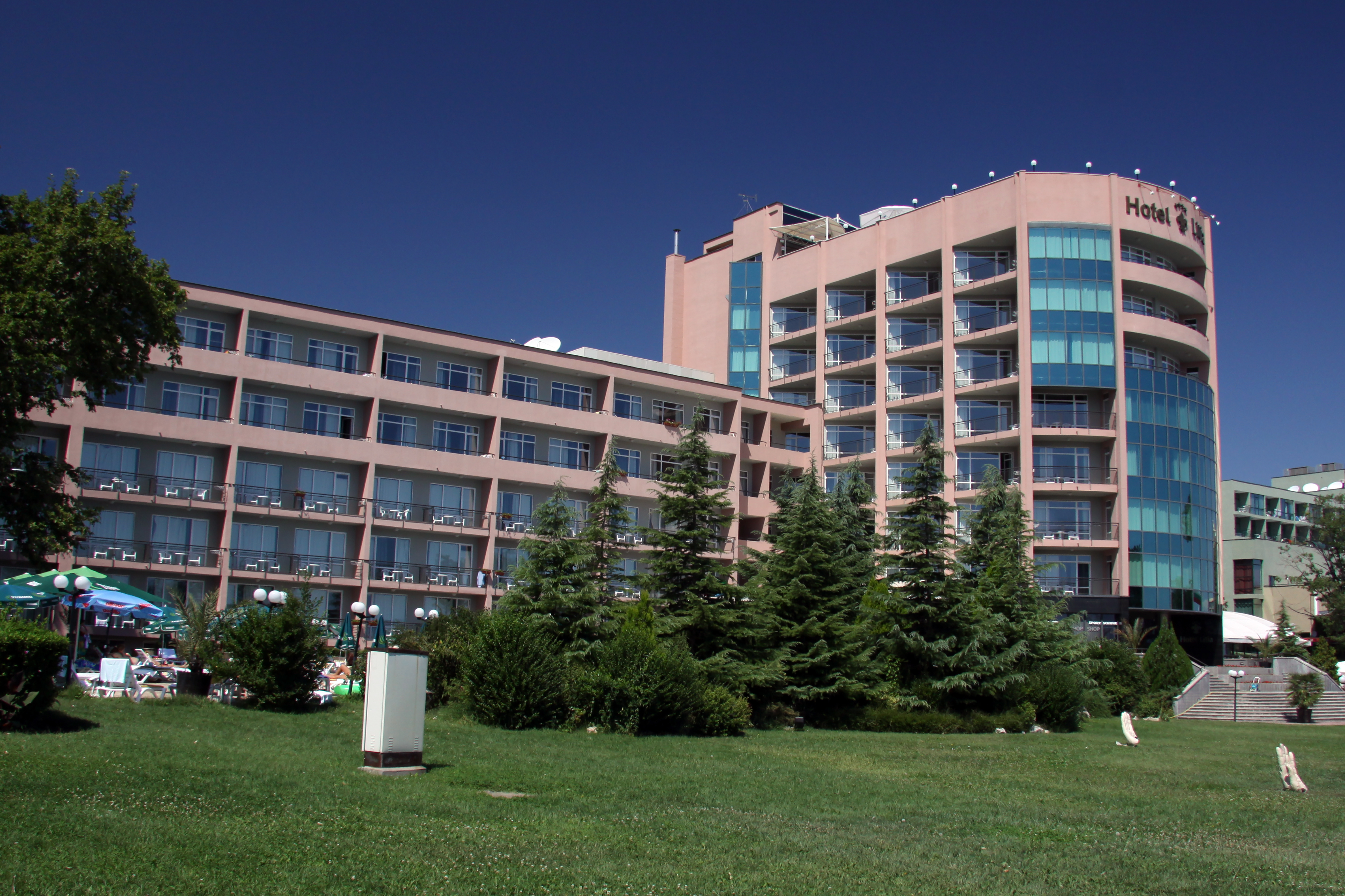 Lilia Hotel 3/40