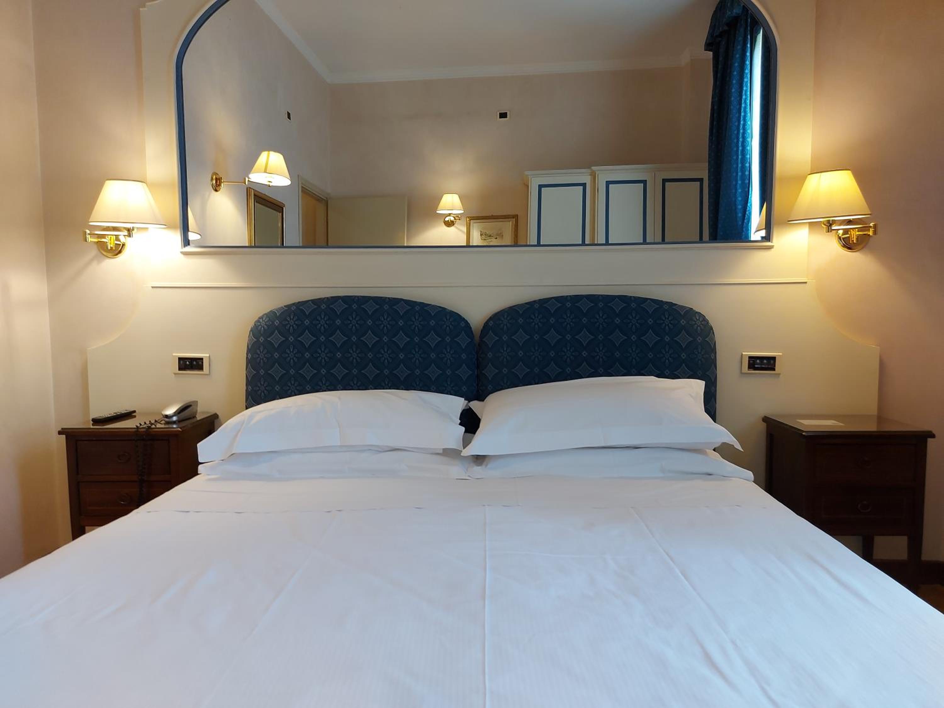 غرفة بسرير مزدوج، Phi Hotel Canalgrande 6/9