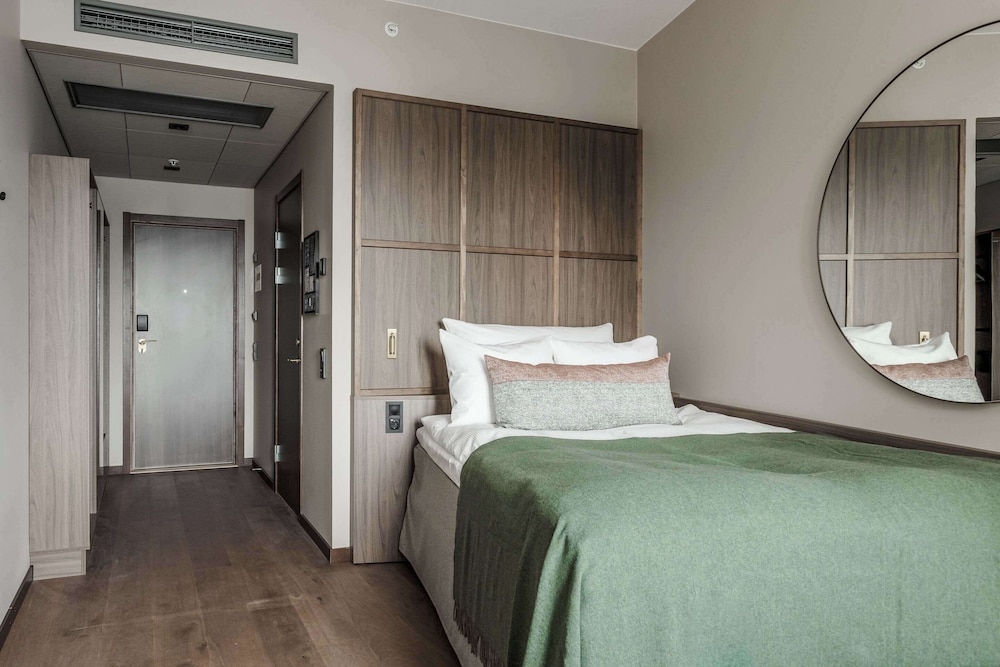 Compact, Double Bed