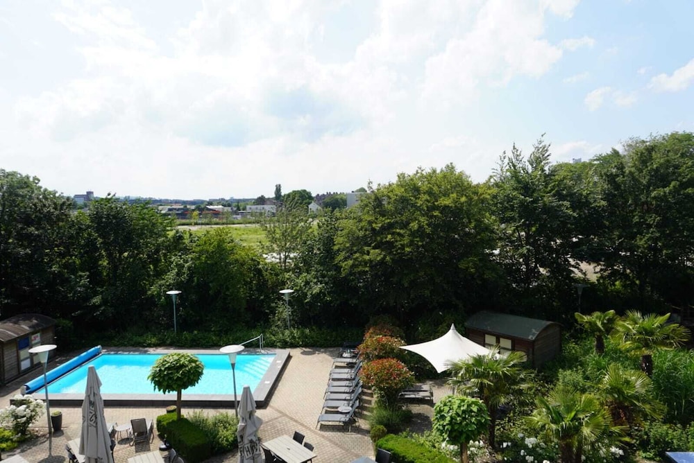 Novotel Maastricht 7/75