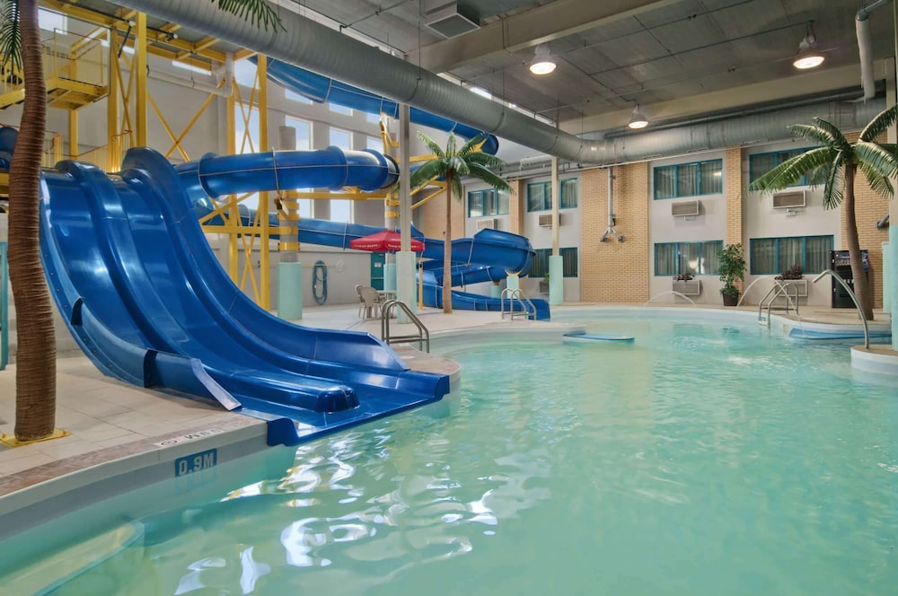 Travelodge by Wyndham Winnipeg Airport 29/37