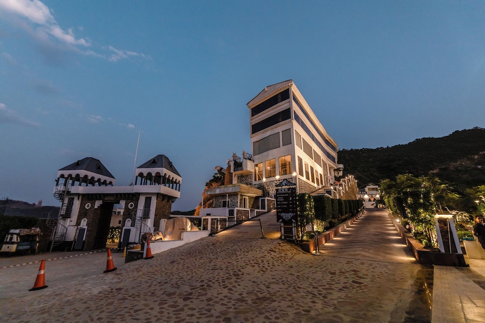 Clarks Resort Ajmer 43/58