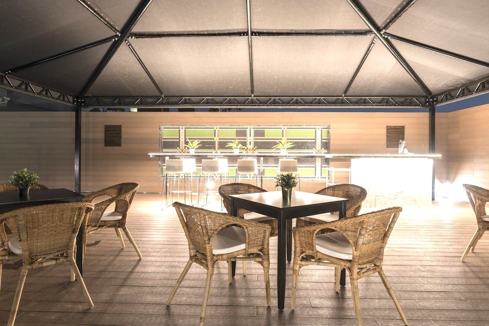Inhouse Hotel Grand 57/65