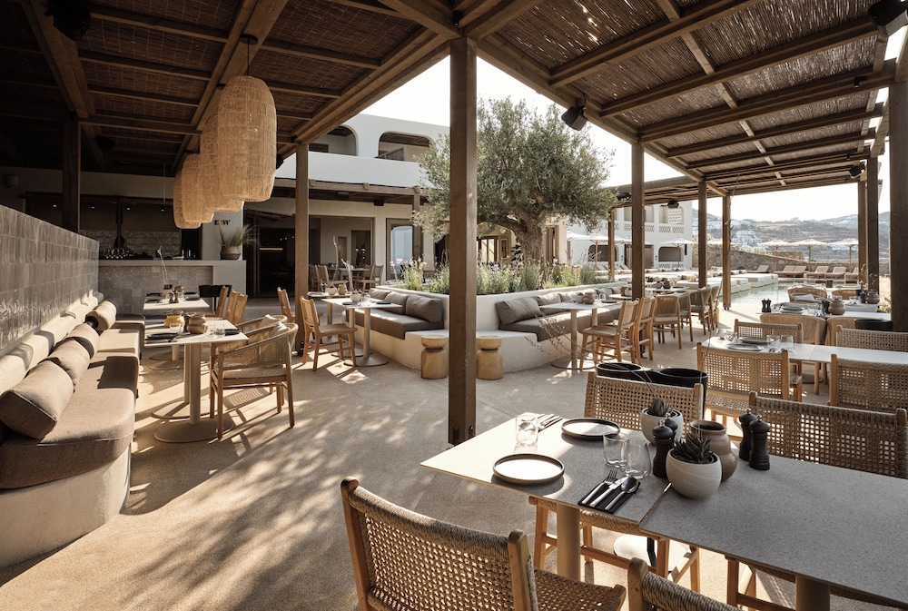 Omeon Mykonos 51/62