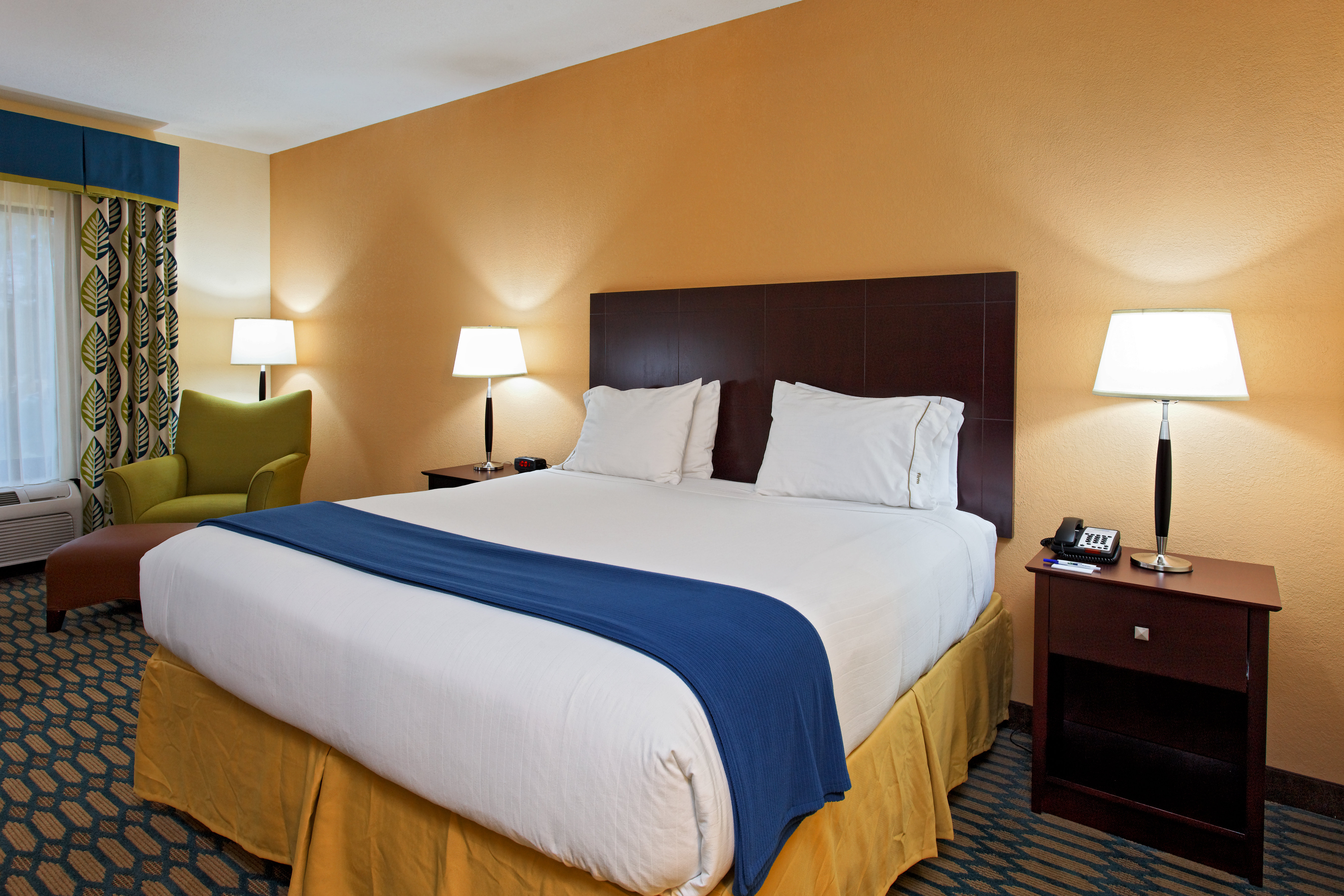 Holiday Inn Express Andalusia 10/33