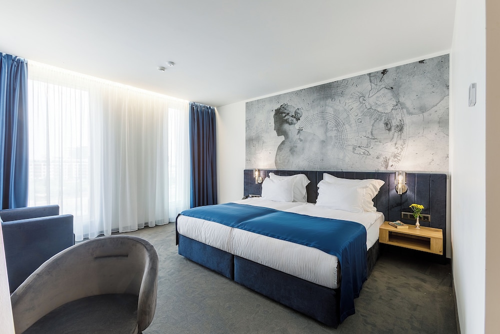 Blue Star Luxury Hotel 29/54