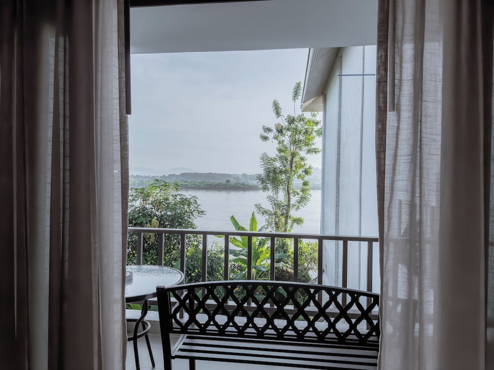 Siam Triangle Hotel 3/61