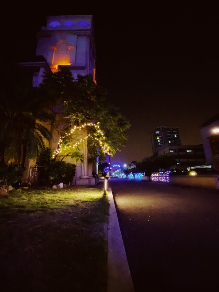 I Live Hotel 53/63