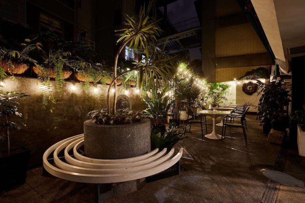 JIA JIA PAPERSUN APARTMENT 65/69