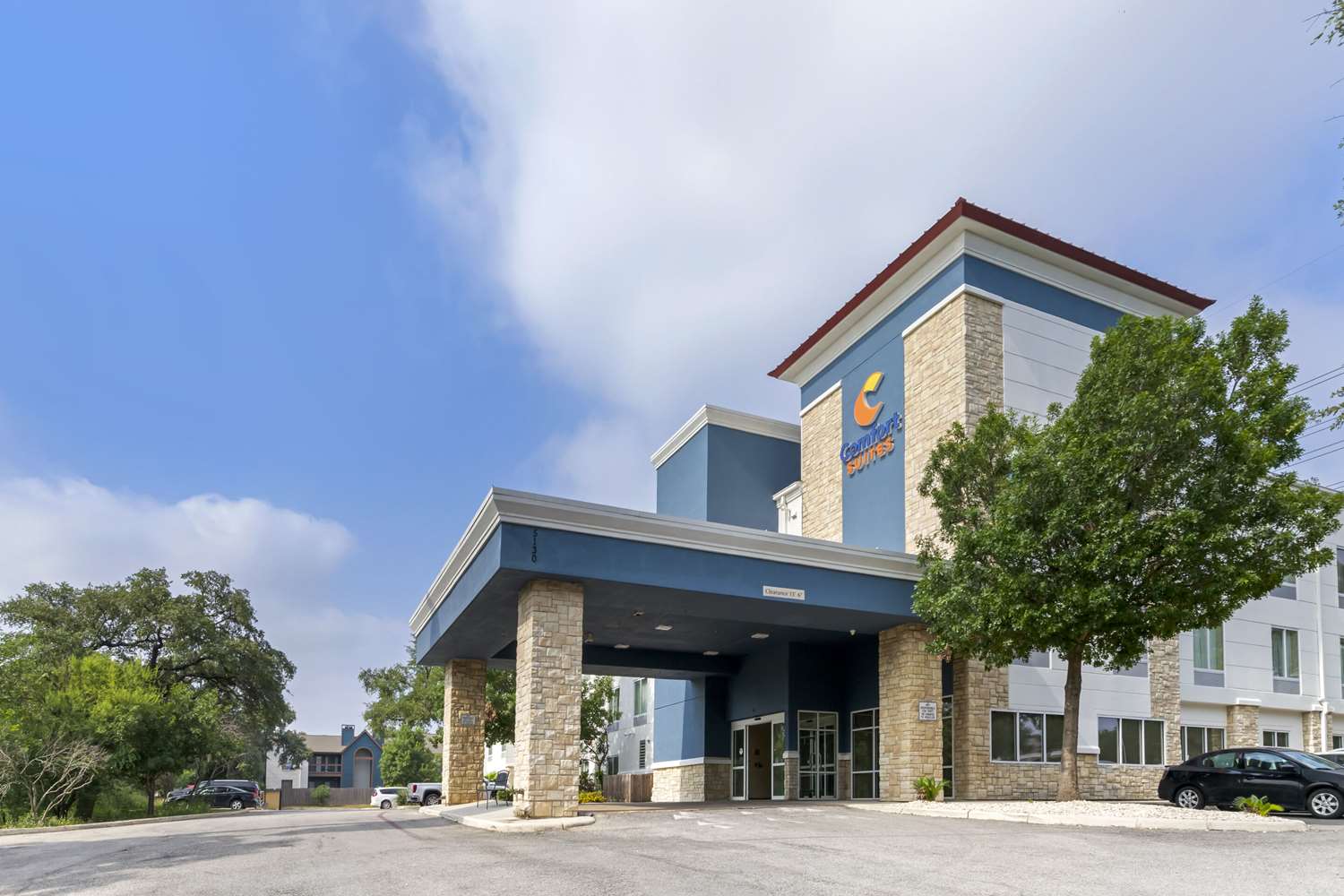 Comfort Suites Medical Center Near Six Flags 6/44