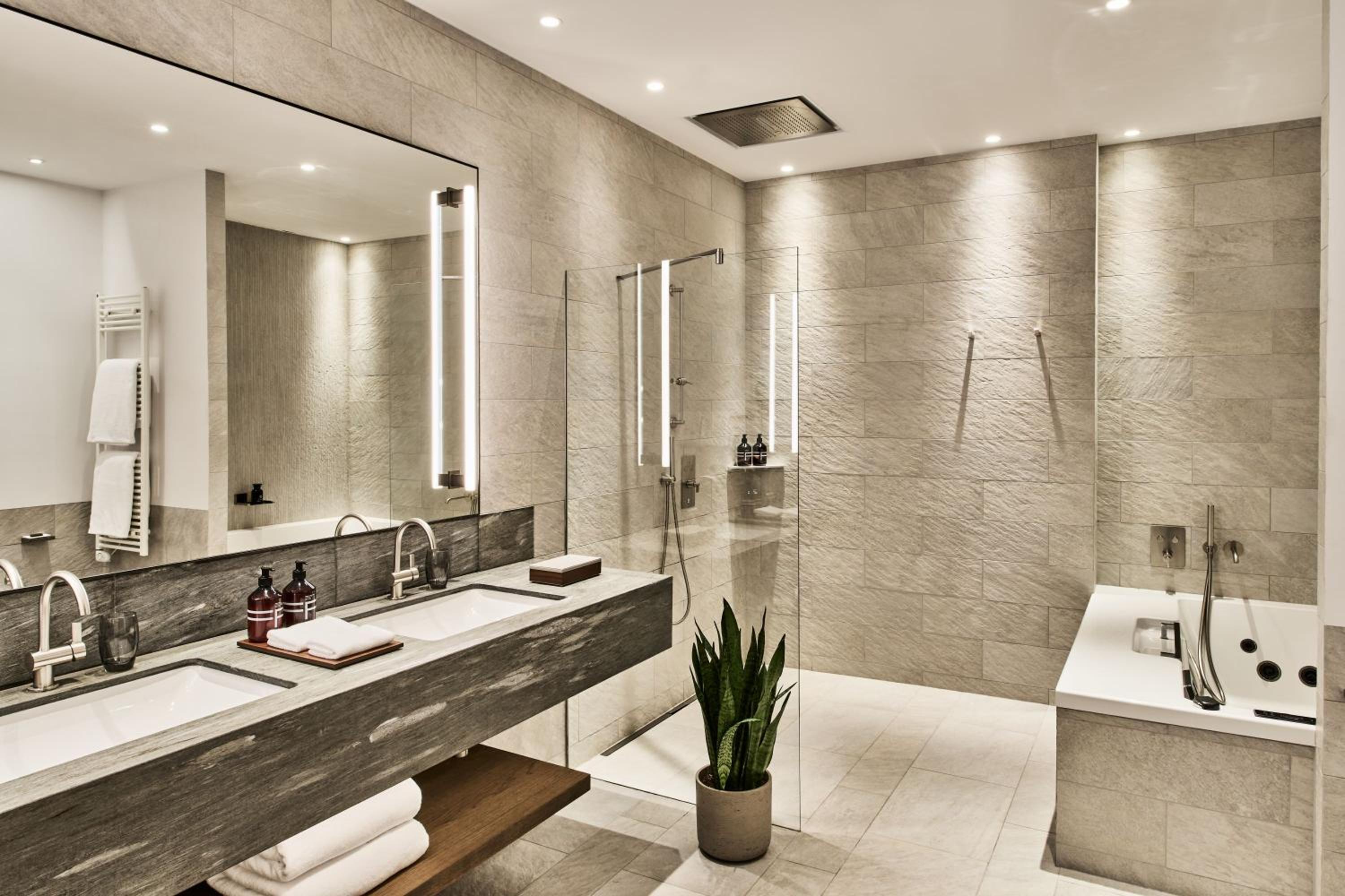 Modern, Penthouse, King Bed, Grace Wing، Grace La Margna St Moritz 4/4