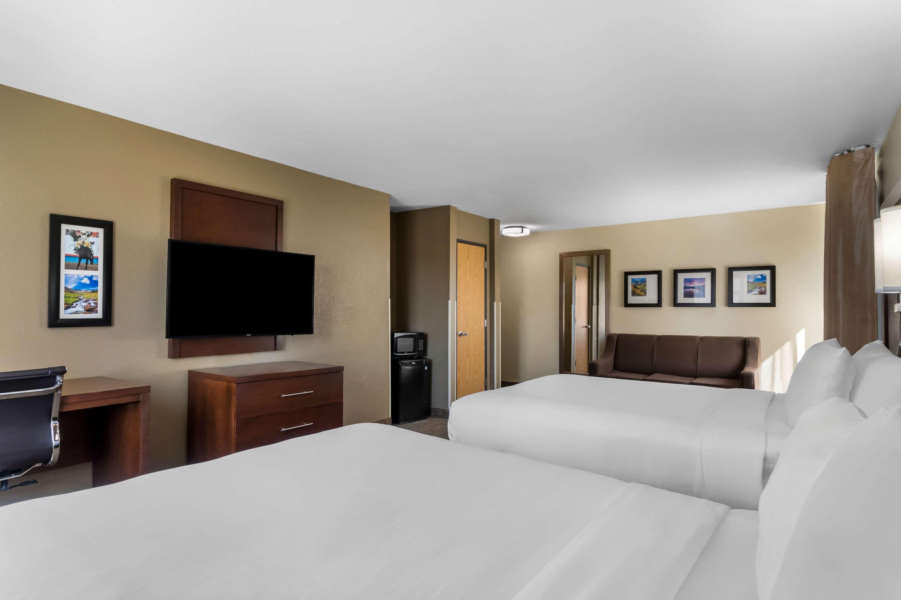 Upgrade, Efficiency, Suite, 2 Queen Beds