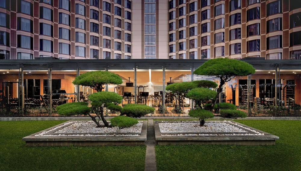GRAND HYATT JAKARTA 75/77