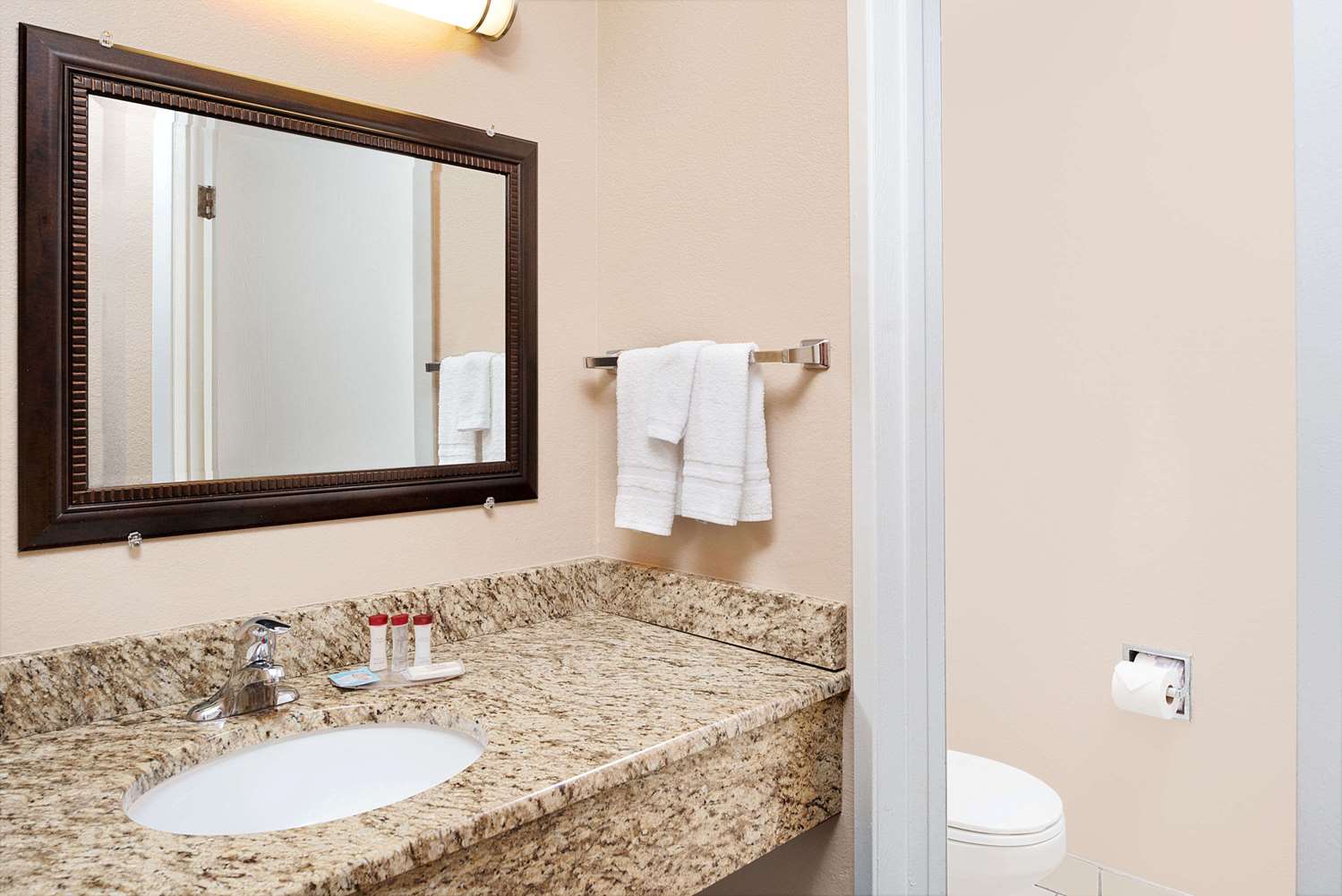 Ramada By Wyndham Spokane Valley 9/10
