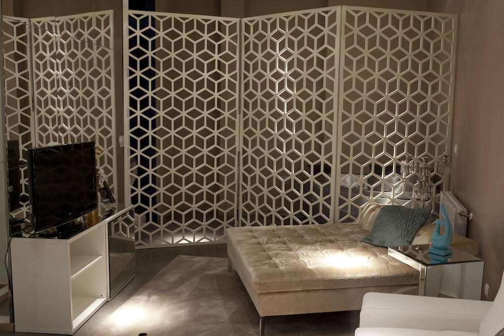 AB Design Suites 50/50