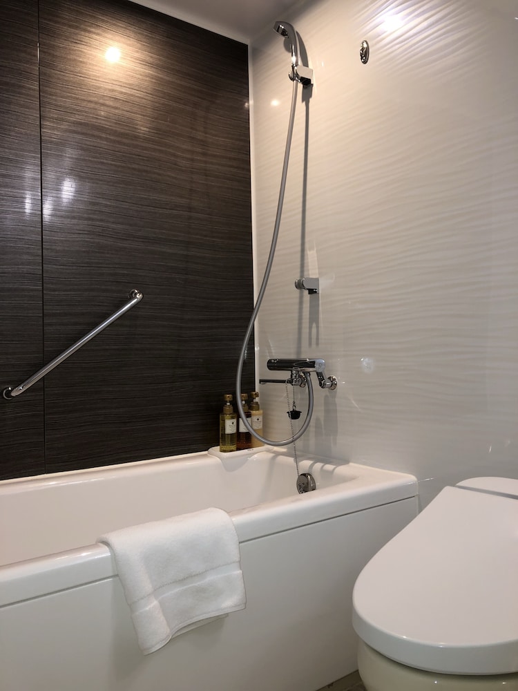 Sendai Kokusai Hotel 61/63