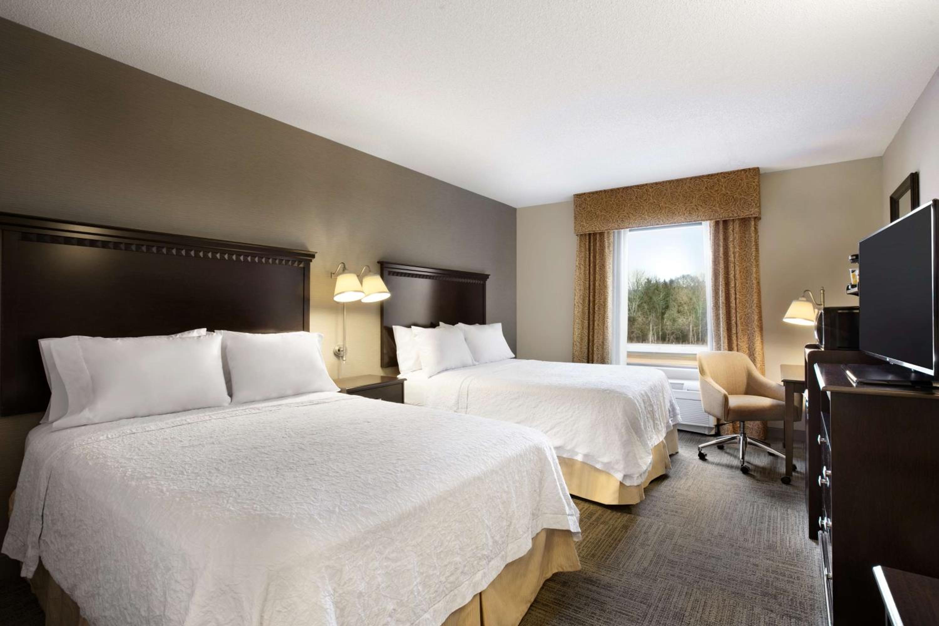 Room, King Bed, 2 Queen Beds