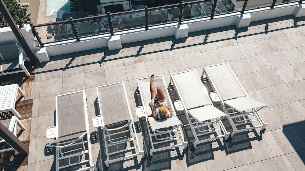 Barefoot Beach Hotel 47/70