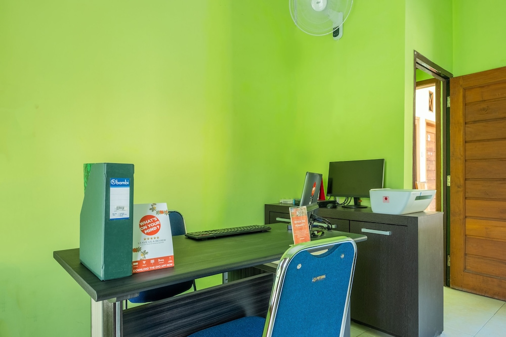 OYO 1399 Cemara Residence Syariah 33/39