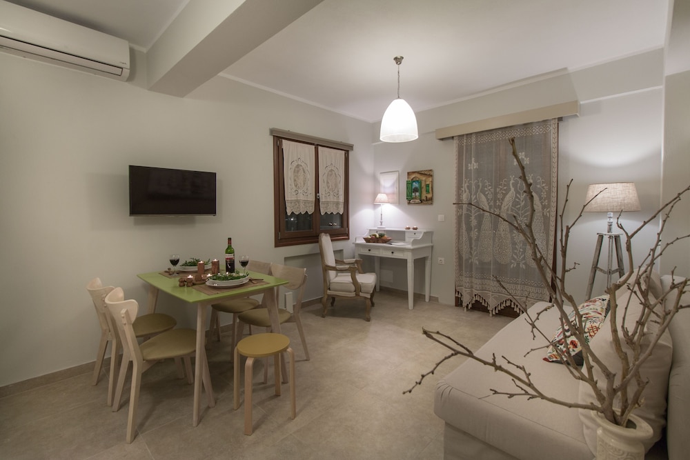 Gratsias Luxury Apartments 23/50