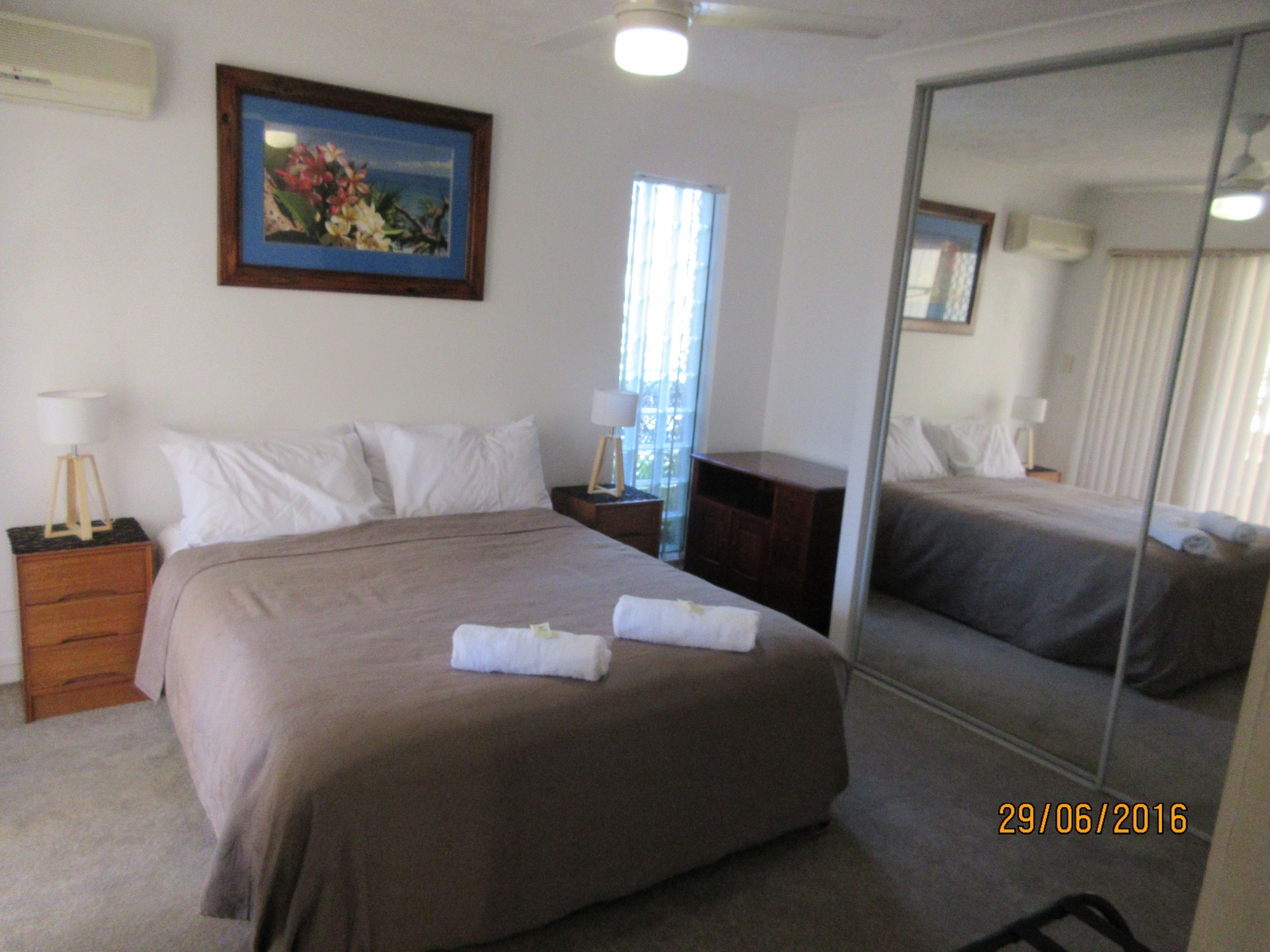 3 Bedrooms, Apartment, 1 Queen and 4 Single Beds, Beach Front