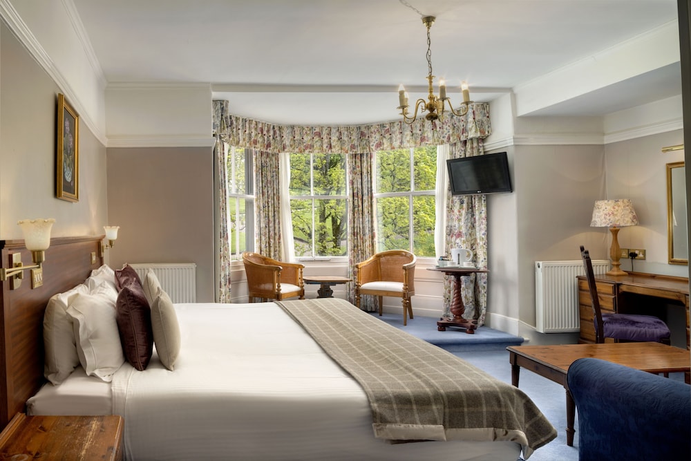 Old Hall Hotel 26/70