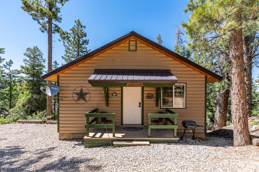 Duck Creek Village Inn 1/50