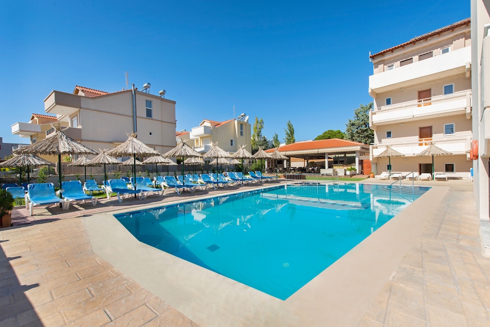 Sunday Hotel in IALYSSOS