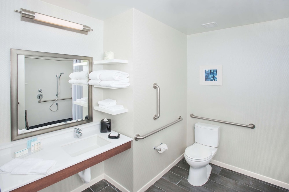 Hampton Inn Suites Lax el Segundo 11/61