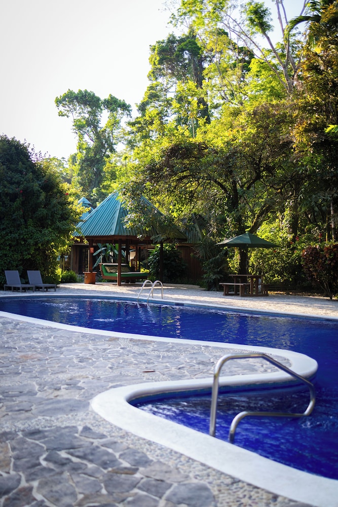 THE LODGE AT PICO BONITO 52/76