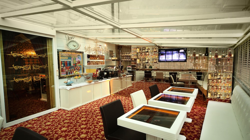 Sultan Tughra Hotel 42/50