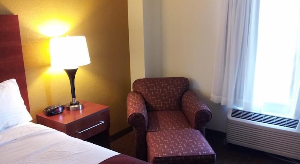 Days Inn by Wyndham Indiana PA Near IUP 6/17