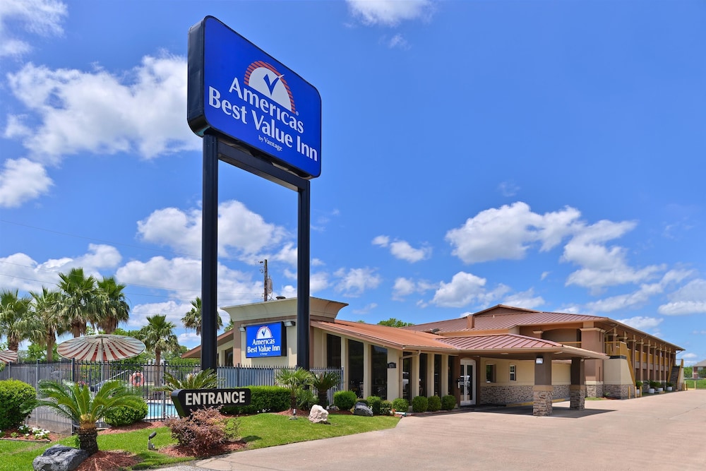 Americas Best Value Inn Angleton 3/21