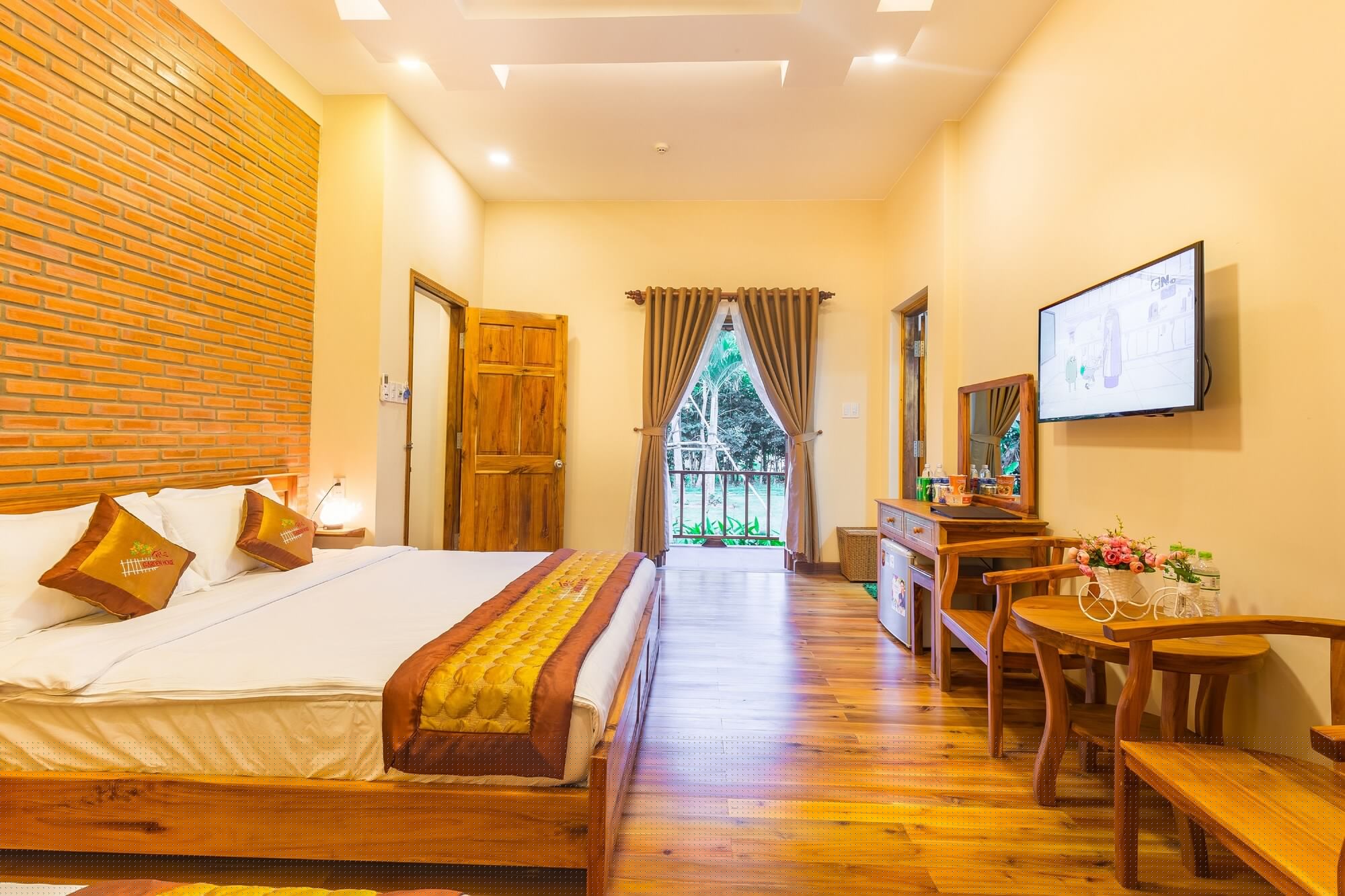 2 BEDROOMS, VILLA, MOUNTAIN VIEW, KITCHEN