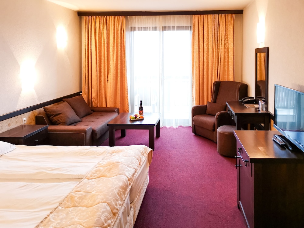 STANDARD, TWIN BEDS, BALCONY
