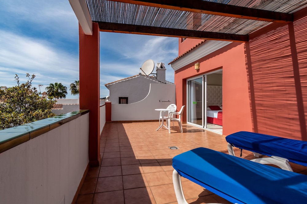 Hotel Los Arcos 32/63