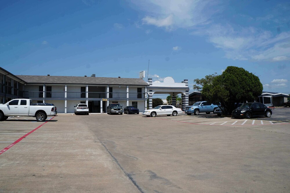Sherman Inn 39/46