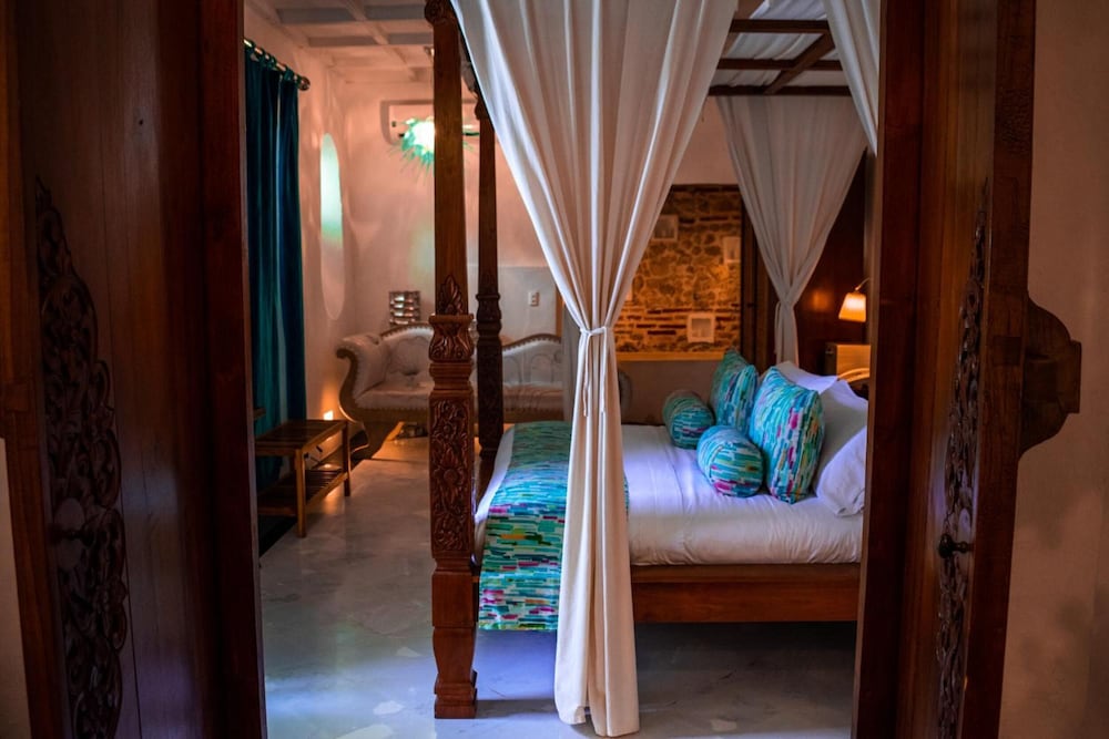 Aguamarina Hotel Boutique 35/50