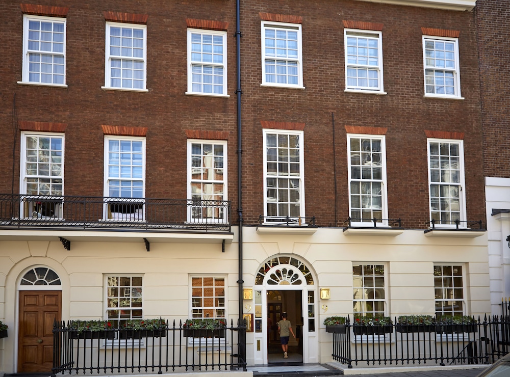 9 Hertford Street Apartments photo1