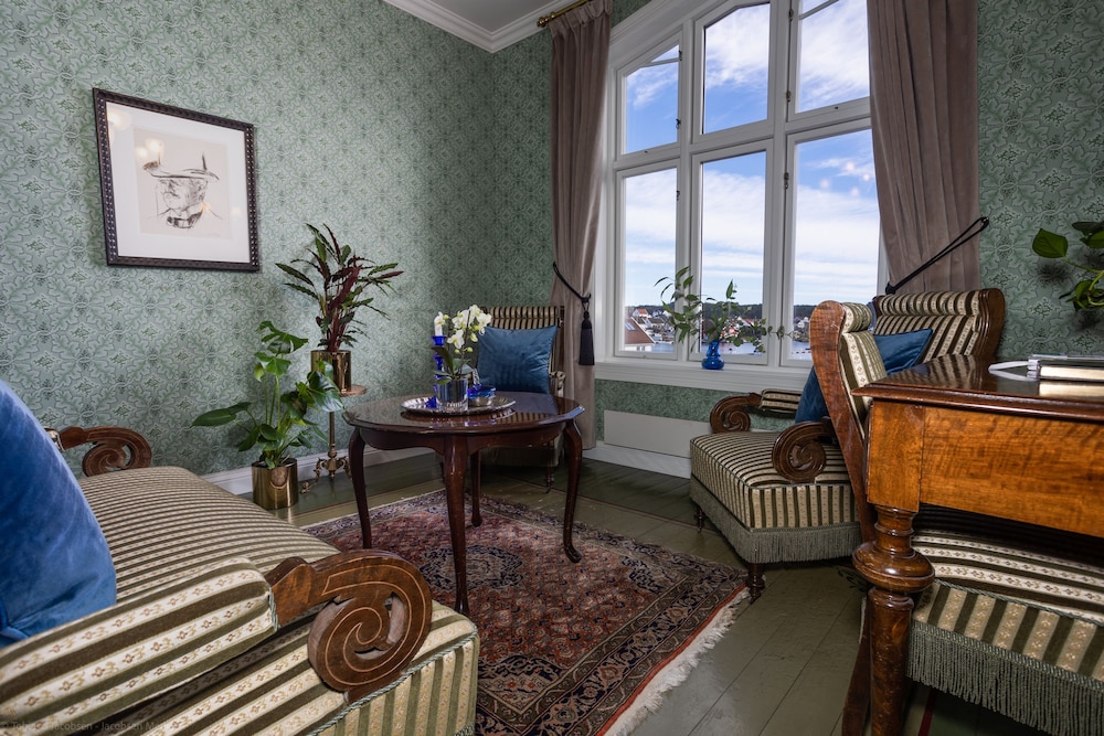 Lillesand Hotel Norge 37/55