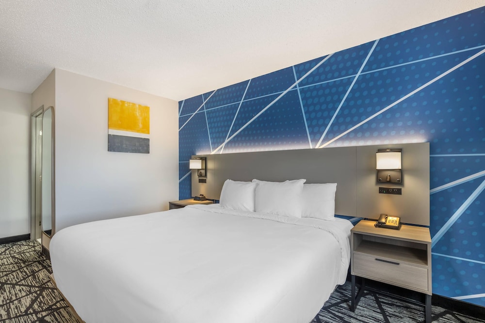 Standard, King Bed