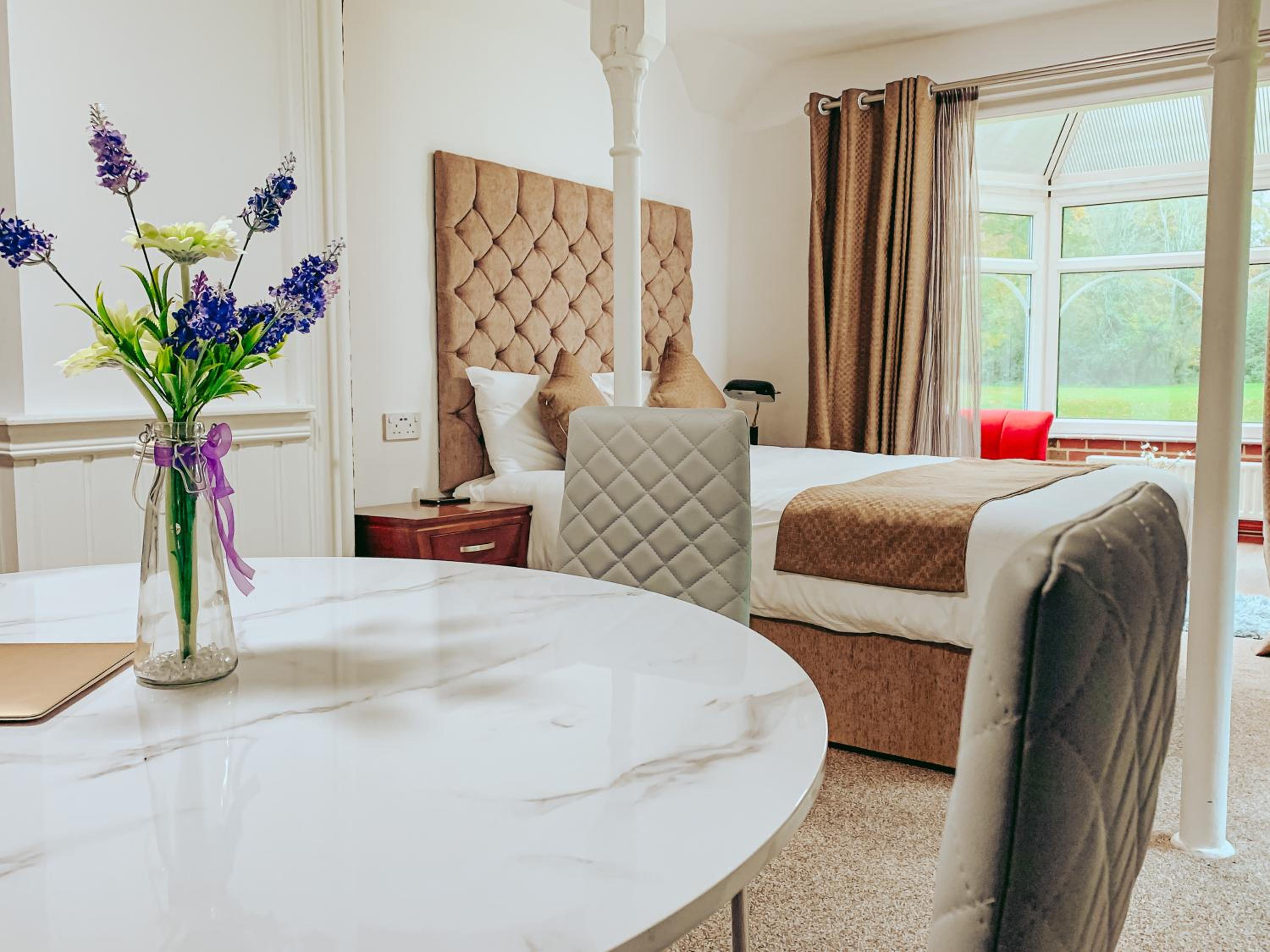 Trivelles Waterhall Country Hotel 5/22