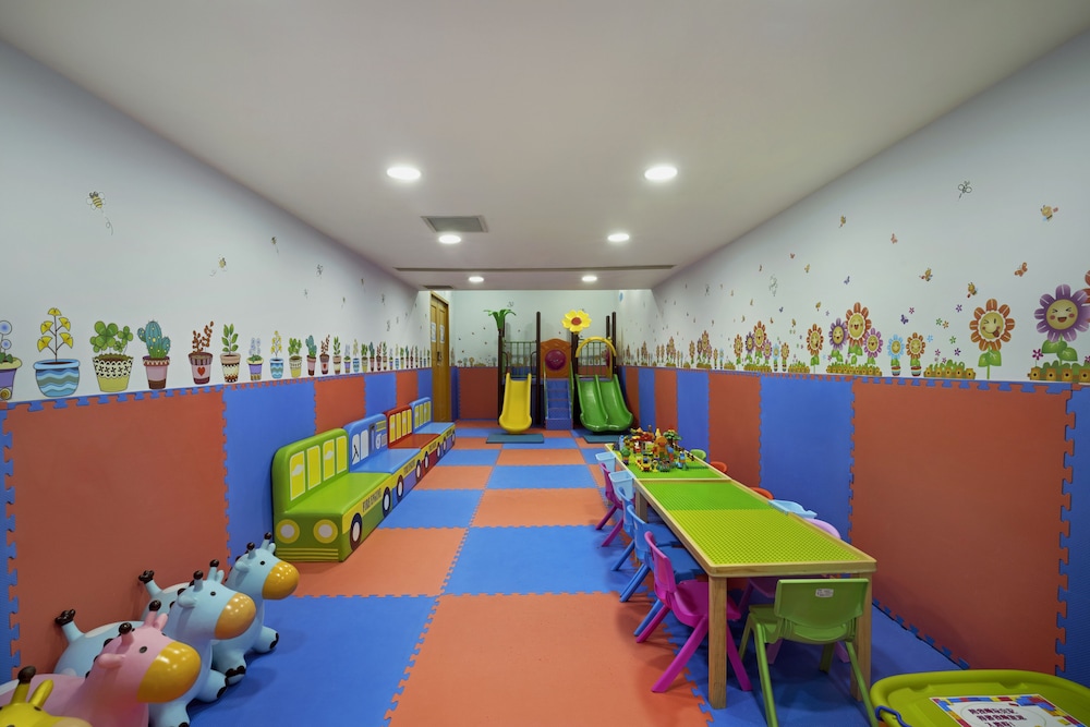Harbour Plaza Resort City 45/62