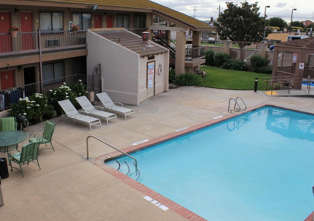 Motel6 Soledad, CA 47/58