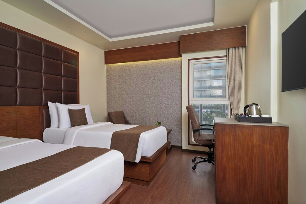 The Fern Residency Ellisbridge Ahmedabad 19/38