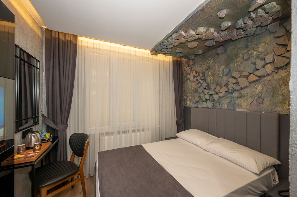 ECONOMY, DOUBLE BED