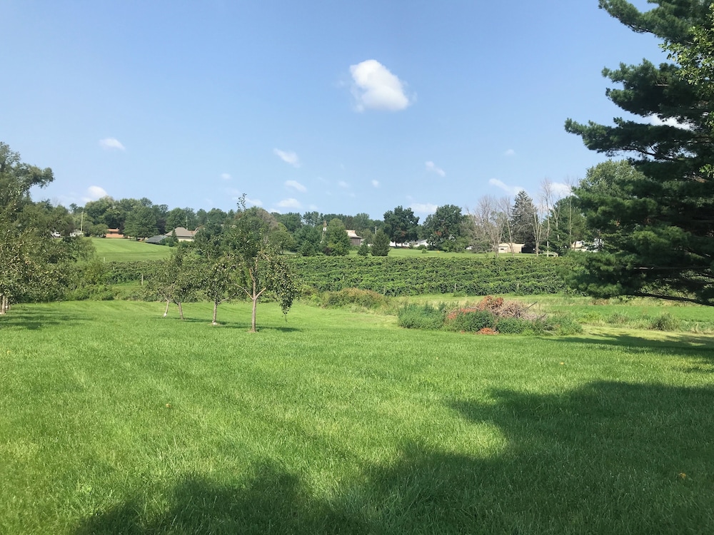 Nauvoo Grand Bed and Breakfast 45/51