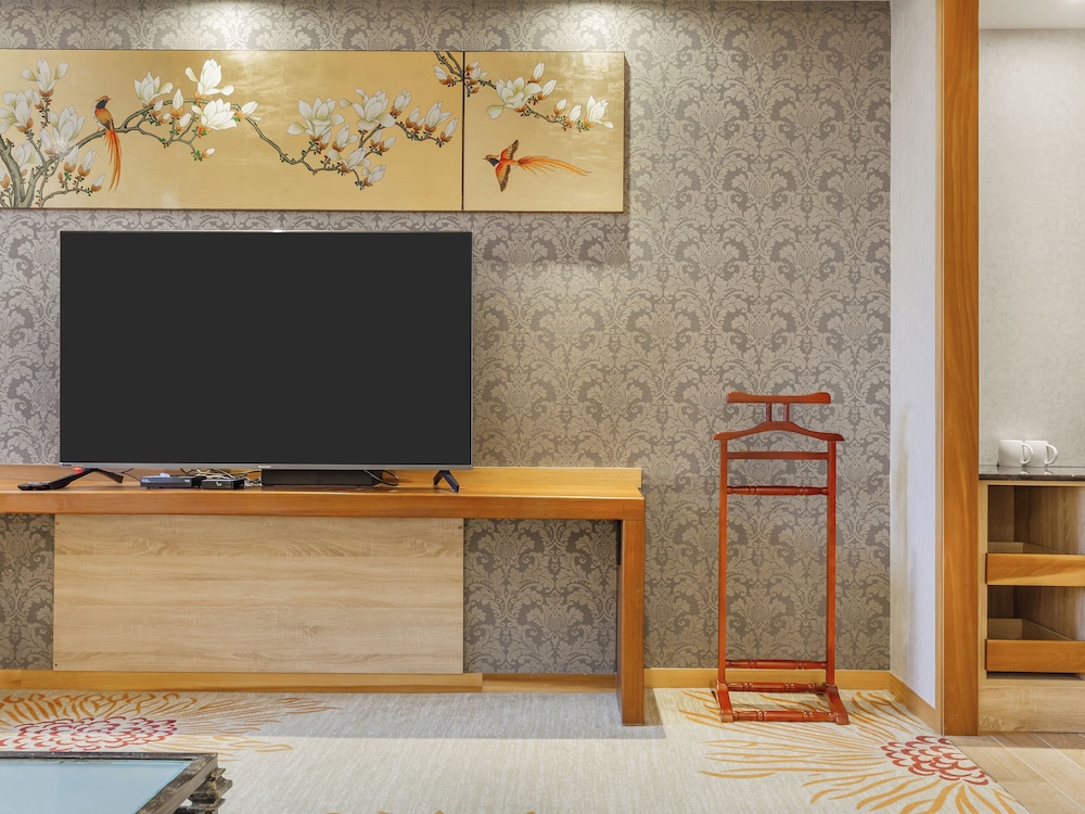CHECK inn Select Tainan YongKang 11/60